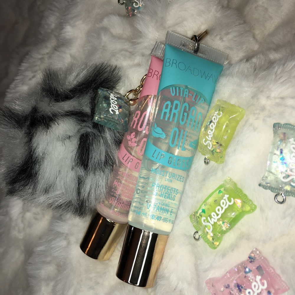 fairy dust lipgloss keychain 🤍 - Picture 2 of 4